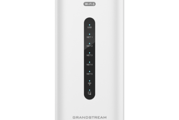 4 en 1: Firewall, Router, PBX IP, Switch PoE